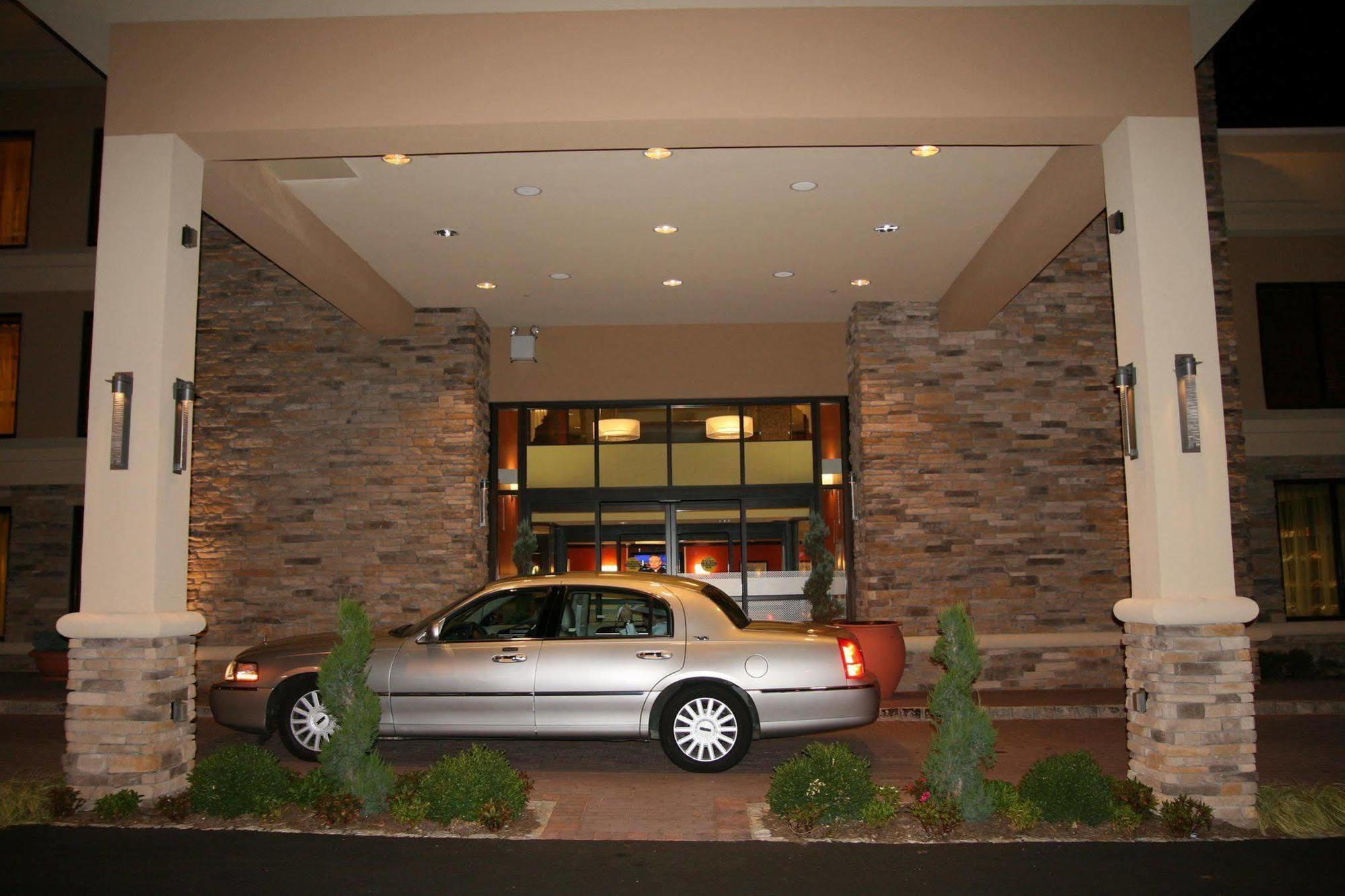 Hampton Inn Jericho - Westbury Bagian luar foto