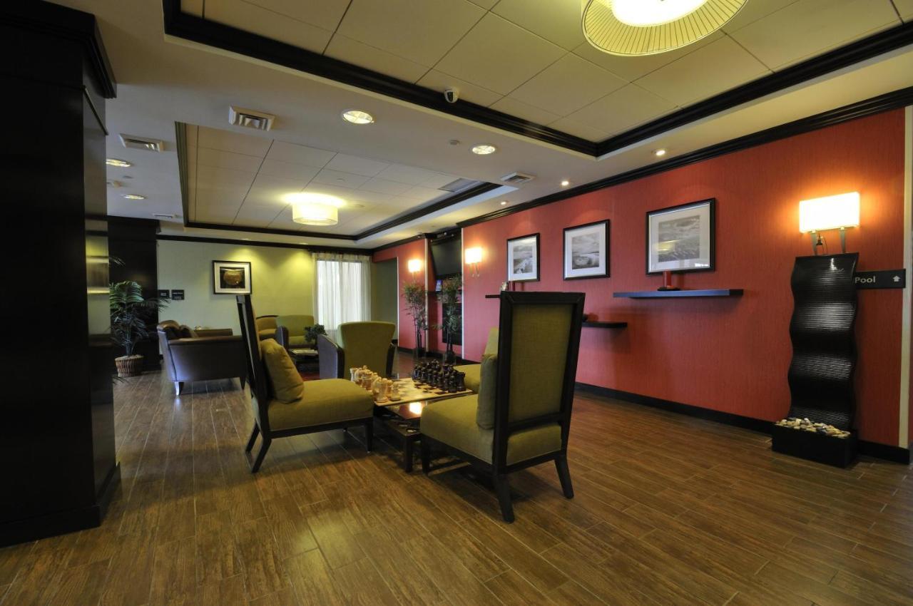 Hampton Inn Jericho - Westbury Bagian luar foto