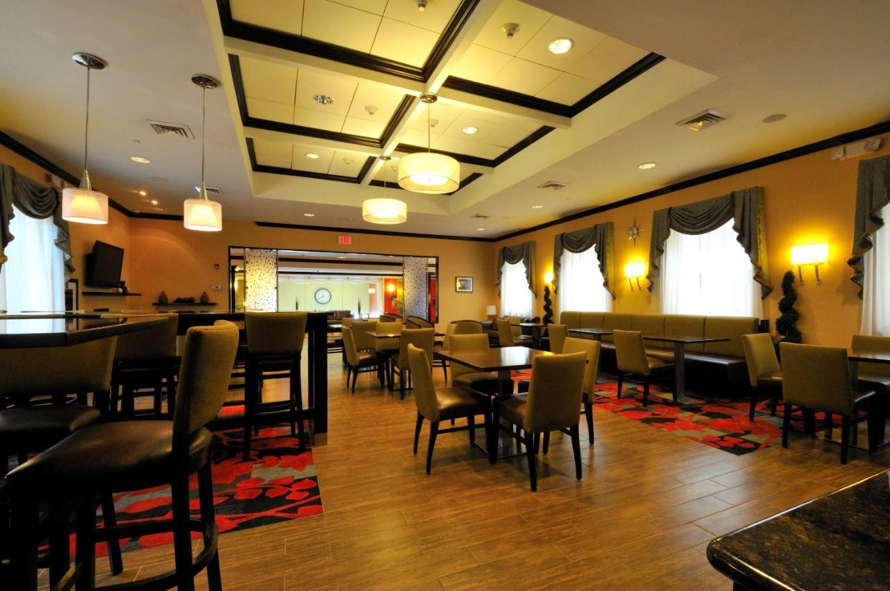 Hampton Inn Jericho - Westbury Bagian luar foto