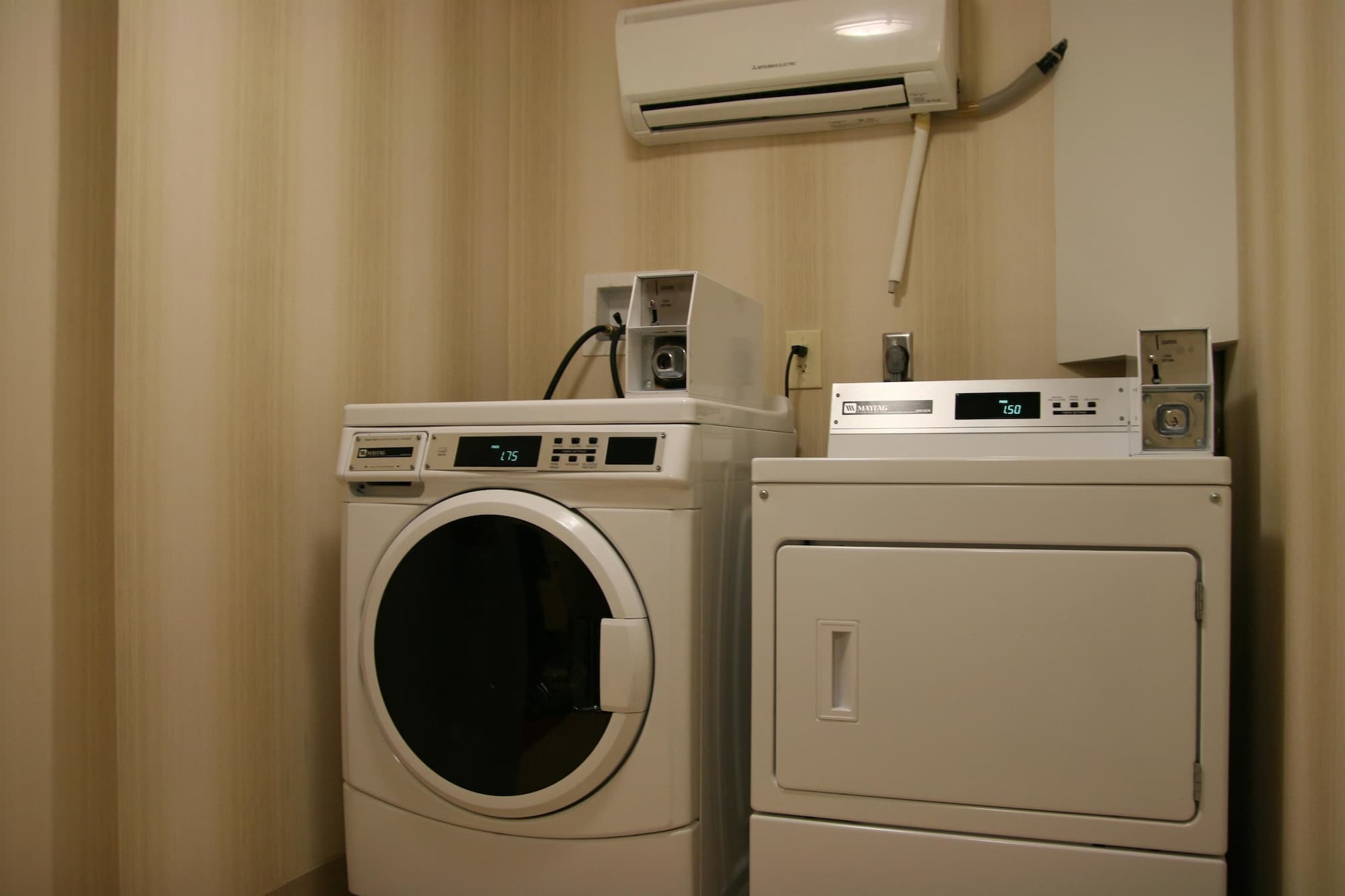 Hampton Inn Jericho - Westbury Bagian luar foto