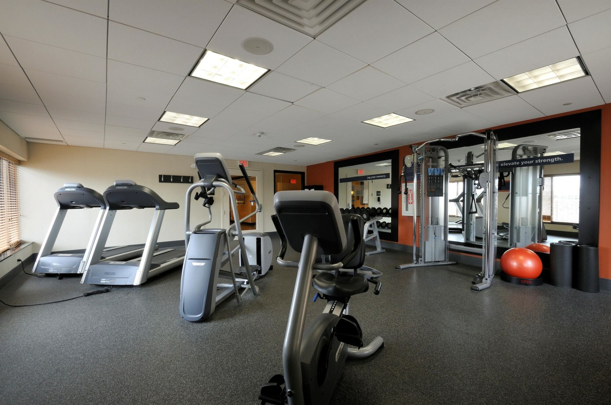Hampton Inn Jericho - Westbury Bagian luar foto