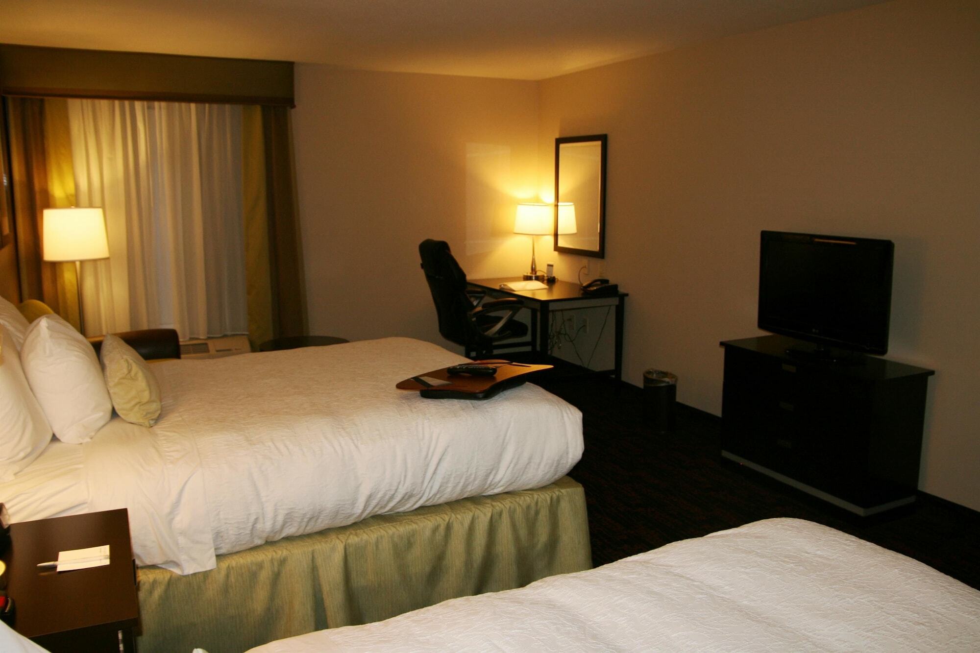 Hampton Inn Jericho - Westbury Ruang foto