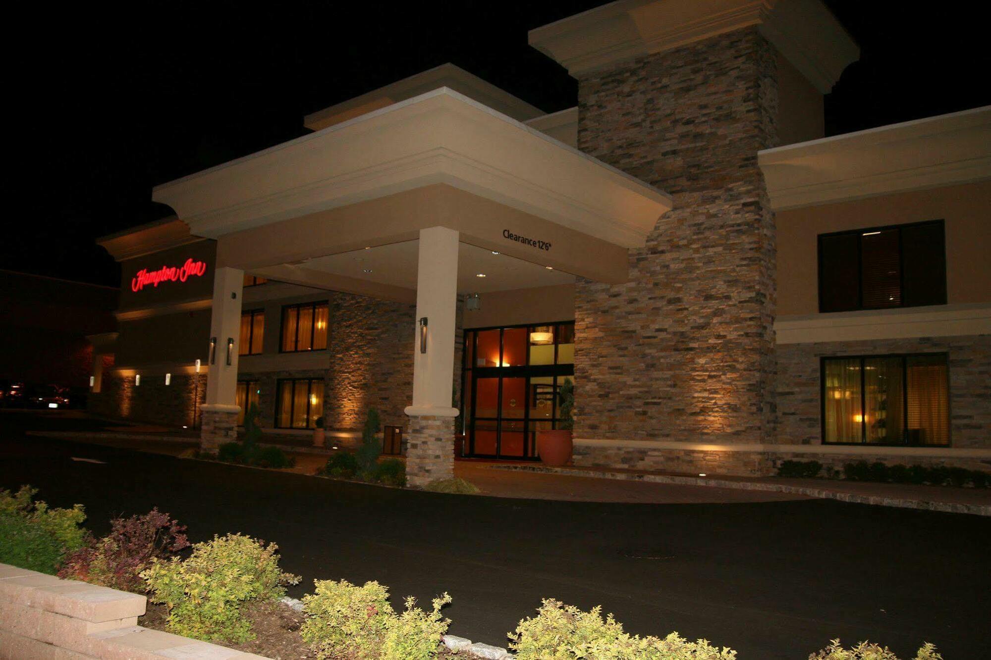 Hampton Inn Jericho - Westbury Bagian luar foto